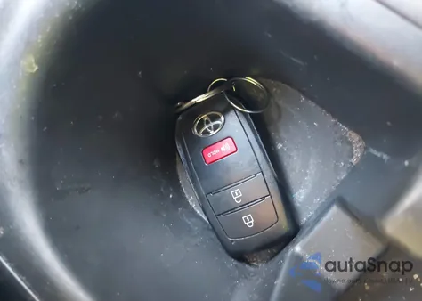 2024 Toyota Corolla Cross Le from USA, damaged, VIN 7MUCAAAG0RV102216